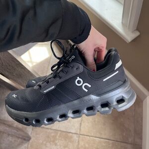 On Running Women’s Black Athletic Shoes